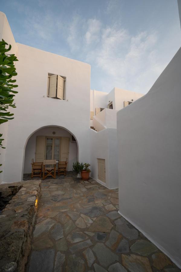 Twins-Trisa Apartments Ornos  Exterior foto