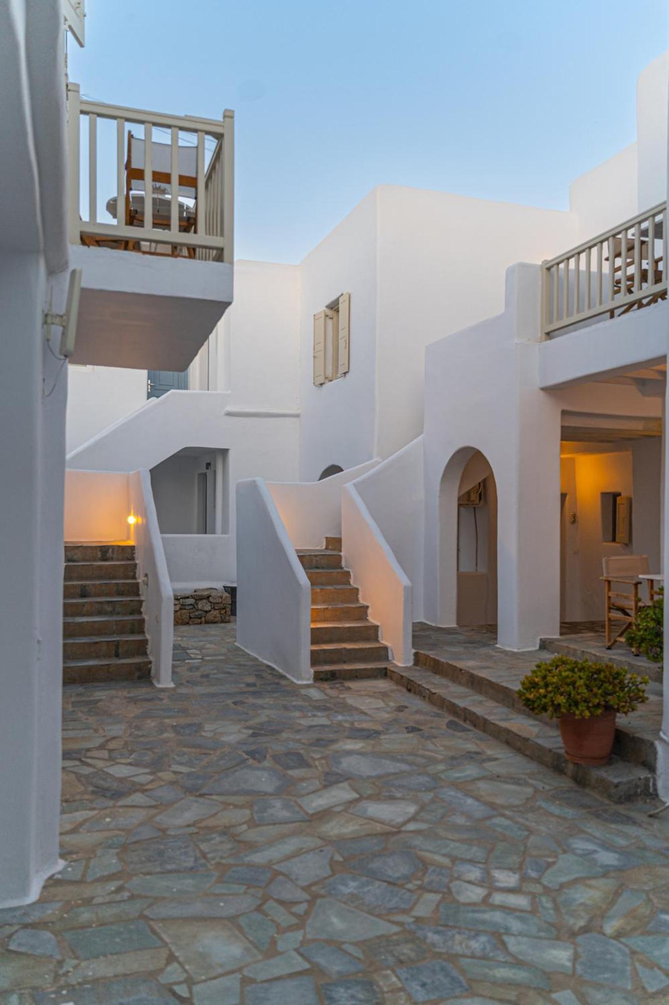 Twins-Trisa Apartments Ornos  Exterior foto